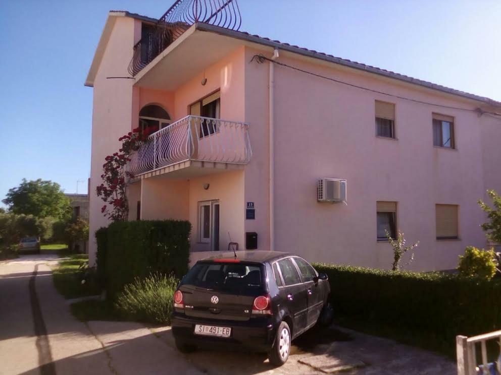 Apartmani Ledenko Kaštela Exteriör bild